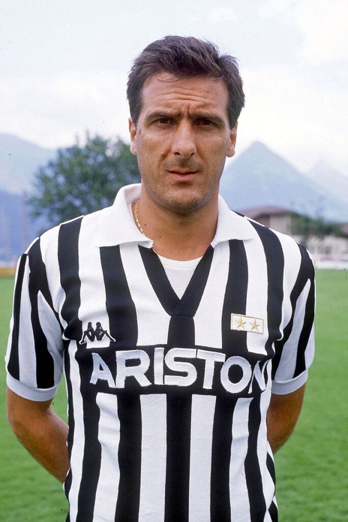 Gaetano_Scirea_-_Juventus_FC_1987-88