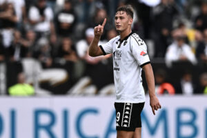 gettyimages-2176929537-594x594