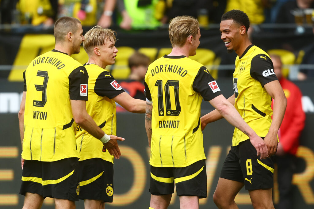 Borussia Dortmund v Holstein Kiel - Bundesliga