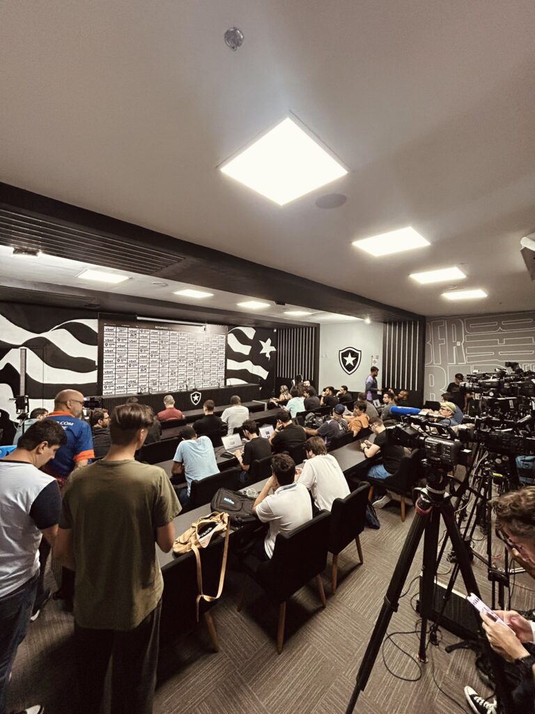 davide-ancelotti-allenatore-botafogo-presentazione-conferenza-stampa