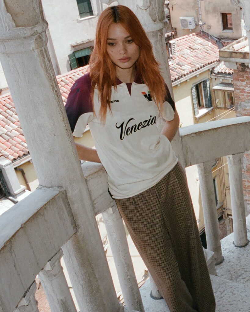 seconda-maglia-away-trasferta-venezia-2025-2026-design-storia-innovazione