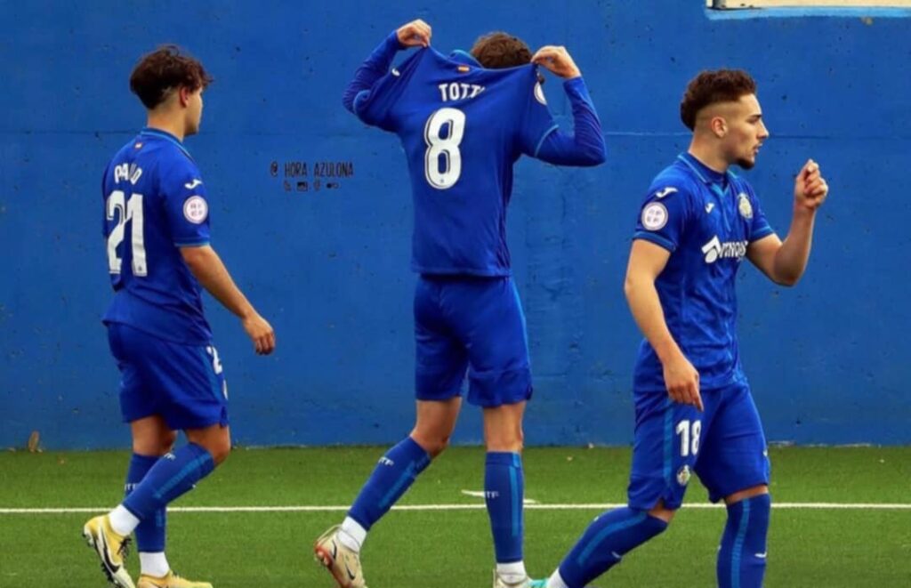 Antonio Vera Carrillo "Totti"