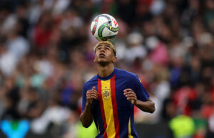 padre-lamine-yamal-difende-figlio-festa-18-anni-barcellona-spagna