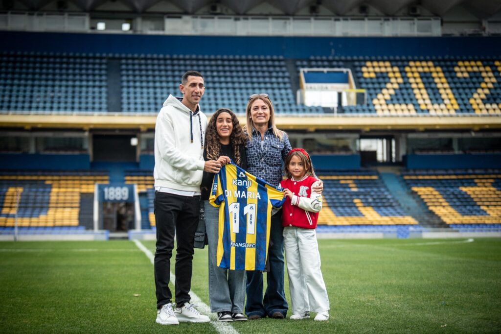 angel-di-maria-rosario-central-fideo-argentina-benfica-conferenza-stampa