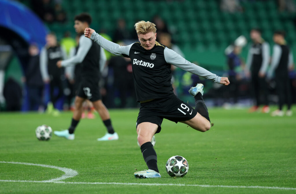 Sporting Clube de Portugal v Borussia Dortmund - UEFA Champions League 2024/25 League Knockout Play-off First Leg