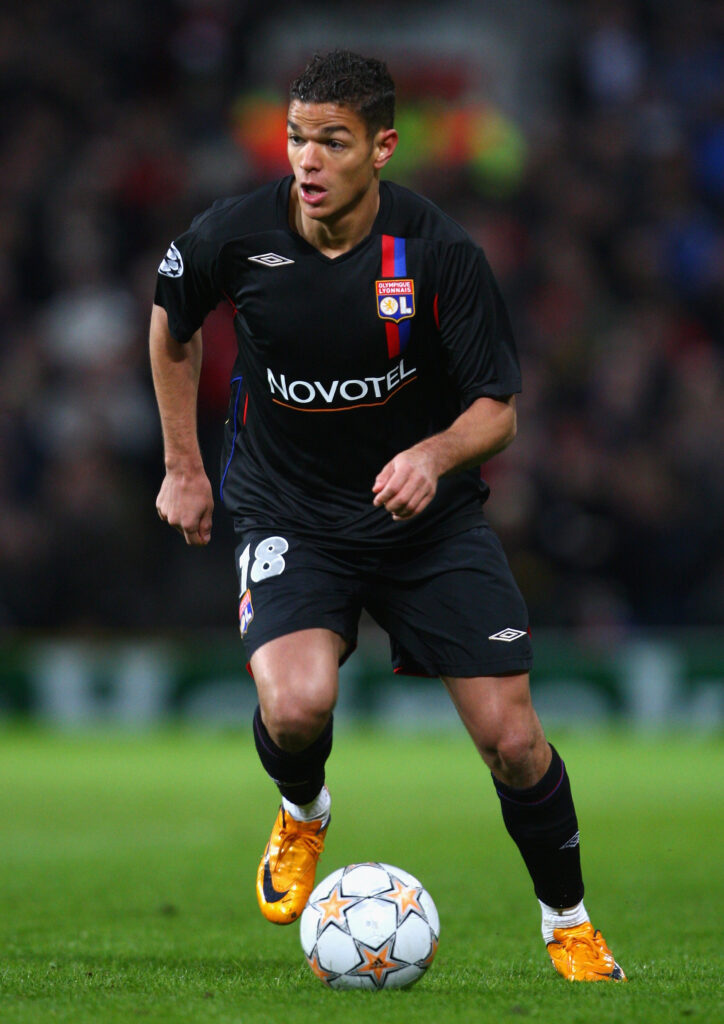 Manchester United v Lyon - UEFA Champions League