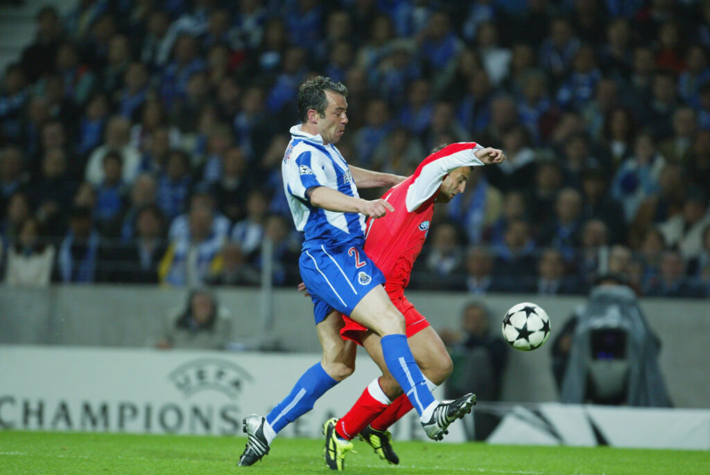 Fran of Deportivo La Coruna and Jorge Costa of Porto