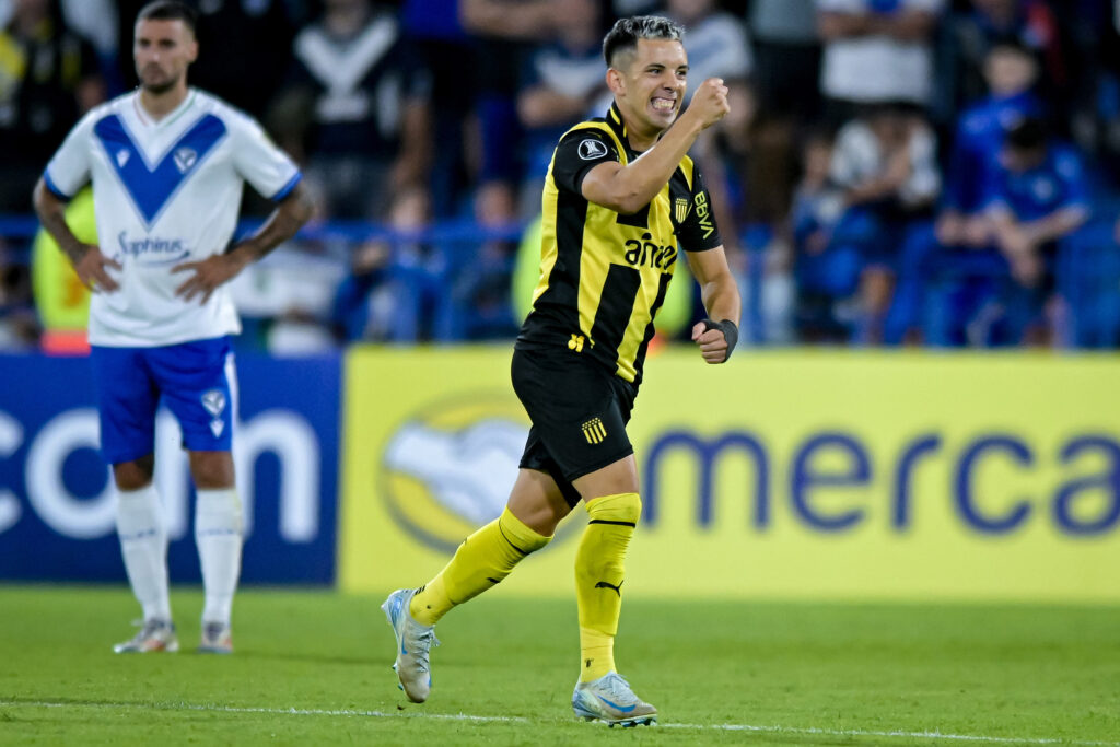 Velez v Peñarol - Copa CONMEBOL Libertadores 2025