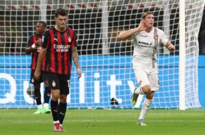 milan-cremonese-baschirotto-record-gol-testa-cremonese-serie-a-ibanez