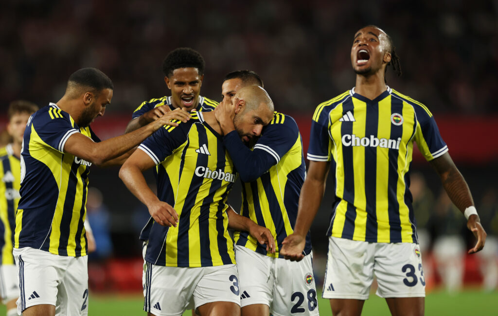 Feyenoord v Fenerbahce - UEFA Champions League Third Qualifying Round First Leg
