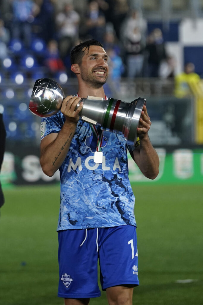 Como v Cosenza Calcio - Serie B