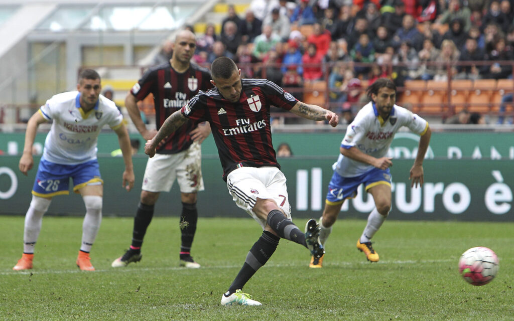 AC Milan v Frosinone Calcio - Serie A