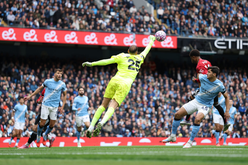 Manchester City v Manchester United - Premier League