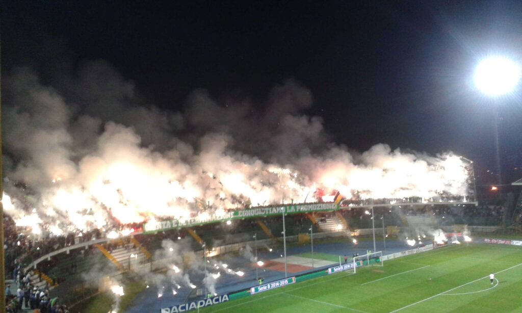 Avellino-foto-tifo partenio