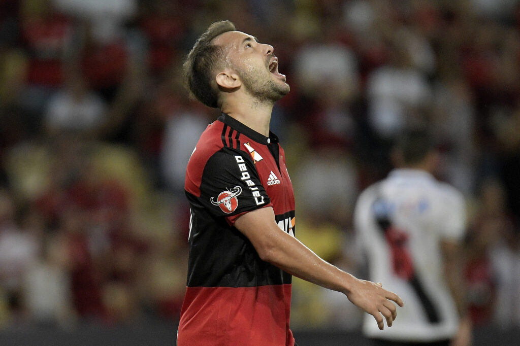Everton Ribeiro