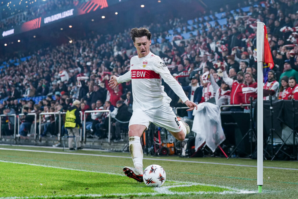 Sneijder indignato per il gesto contro Stiller: "È fuori di testa, vero bullismo"