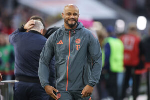 Kompany rinnova con il Bayern Monaco e pone una condizione curiosa