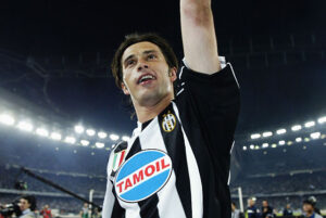 Alessio Tacchinardi of Juventus celebrates