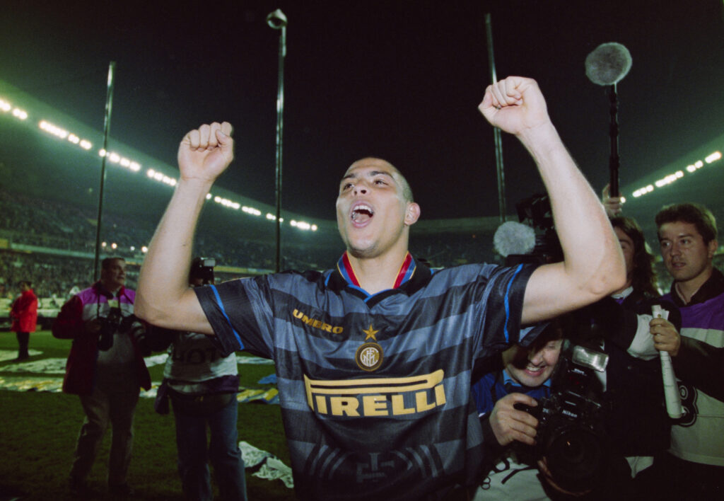 Ronaldo Celebrates UEFA Cup Final 1998 Inter v Lazio