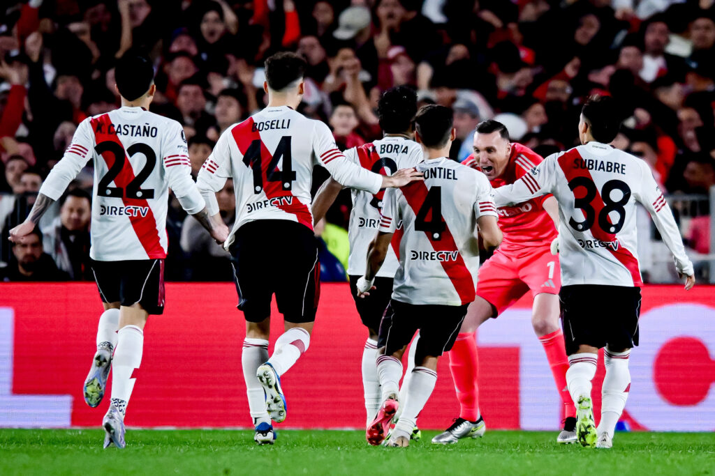 River Plate v Libertad - Copa CONMEBOL Libertadores 2025