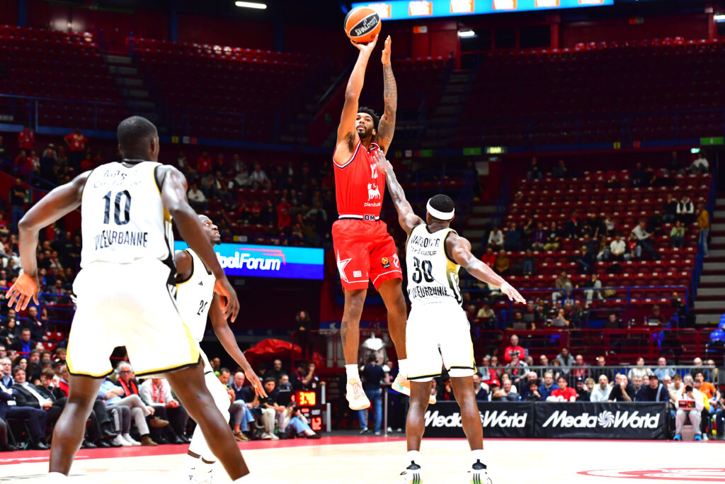 EA7 Emporio Armani Milan v LDLC Asvel Villeurbanne - Euroleague 2025/2026