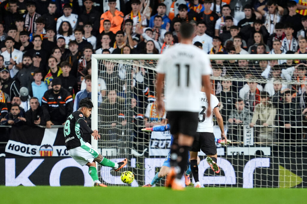 Valencia CF v Real Betis Balompie - LaLiga EA Sports