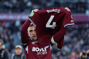 Il comunicato della famiglia e il ricordo del West Ham