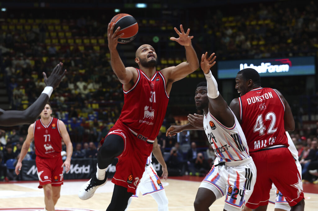 EA7 Emporio Armani Milan v Paris Basketball - Euroleague 2025/2026