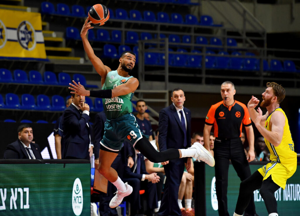 Maccabi Rapyd Tel Aviv v Baskonia Vitoria-Gasteiz - Euroleague 2025/2026