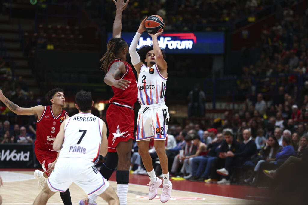 EA7 Emporio Armani Milan v Paris Basketball - Euroleague 2025/2026