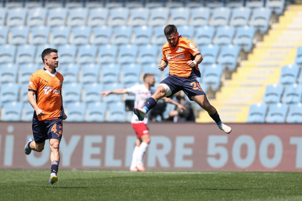 Istanbul Basaksehir v Gaziantep - Turkish Super League