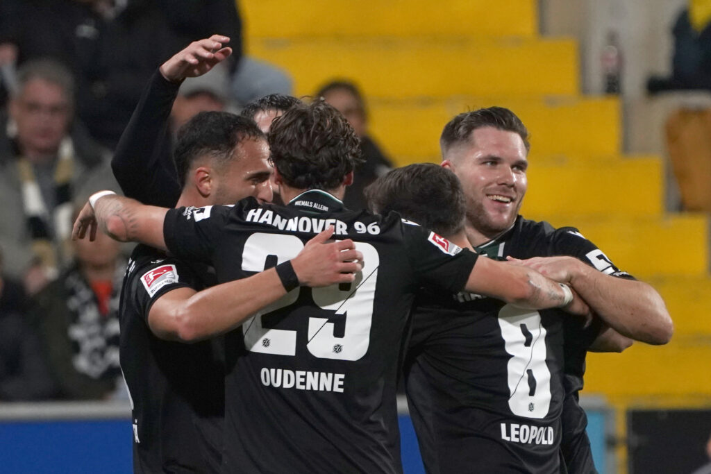 SV Elversberg v Hannover 96 - 2. Bundesliga