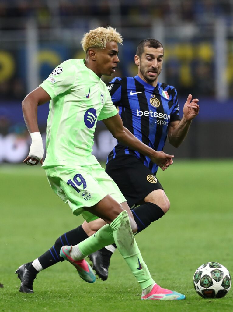 FC Internazionale Milano v FC Barcelona - UEFA Champions League 2024/25 Semi Final Second Leg