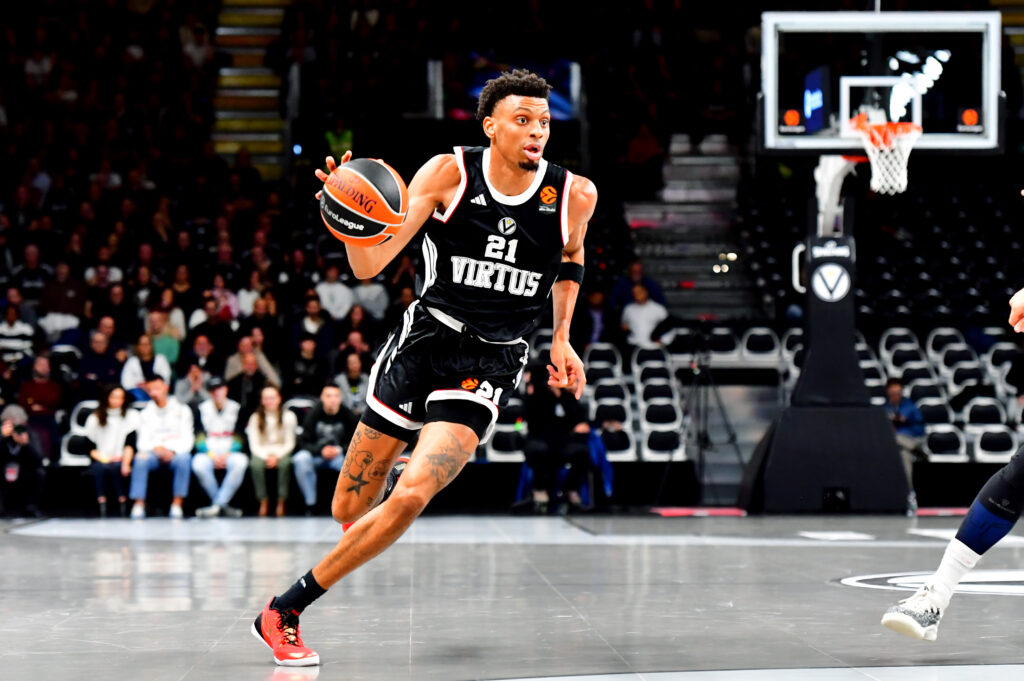 Virtus Bologna v Hapoel Ibi Tel Aviv - Euroleague 2025/2026