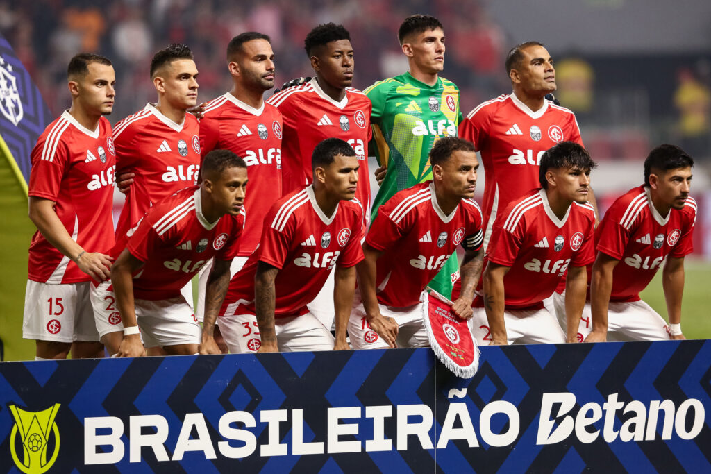 Internacional v Santos - Brasileirao 2025
