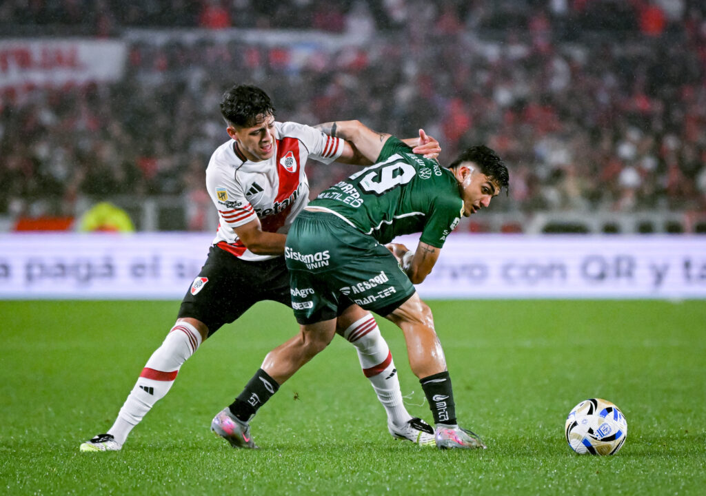 River Plate v Sarmiento - Torneo Clausura Betano 2025