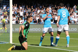 gettyimages-1394615305-594x594