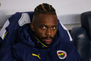 gettyimages-1961122985-594x594