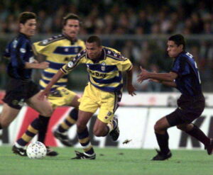 gettyimages-1031010-594x594