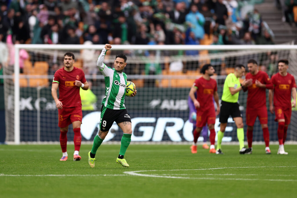 Real Betis Balompie v Valencia CF - LaLiga EA Sports