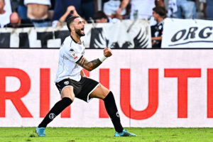 gettyimages-2230141786-594x594