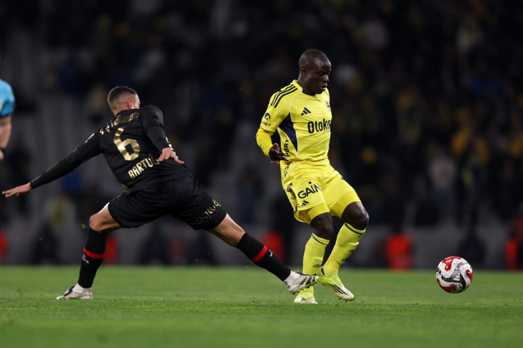 Fatih Karagümrük SK v Fenerbahce SK - Trendyol Süper Lig