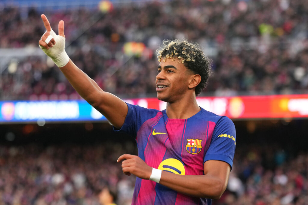 FC Barcelona v Villarreal CF - LaLiga EA Sports