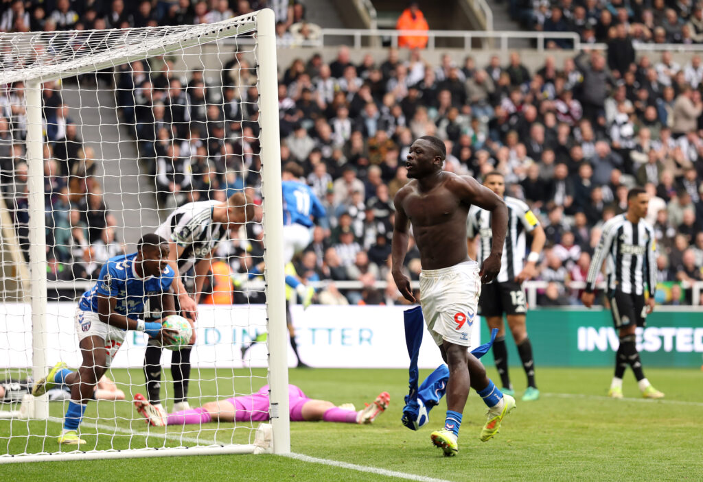 Brian Brobbey festeggia il gol vittoria nel Tyne-Wear derby, 22 Marzo 2026 - Ph Getty Images