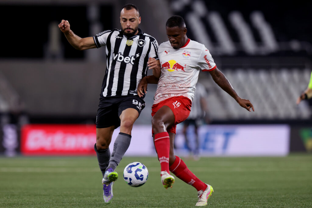 Botafogo v Bragantino - Brasileirao 2025