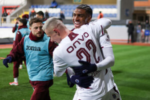 gettyimages-2267543900-594x594