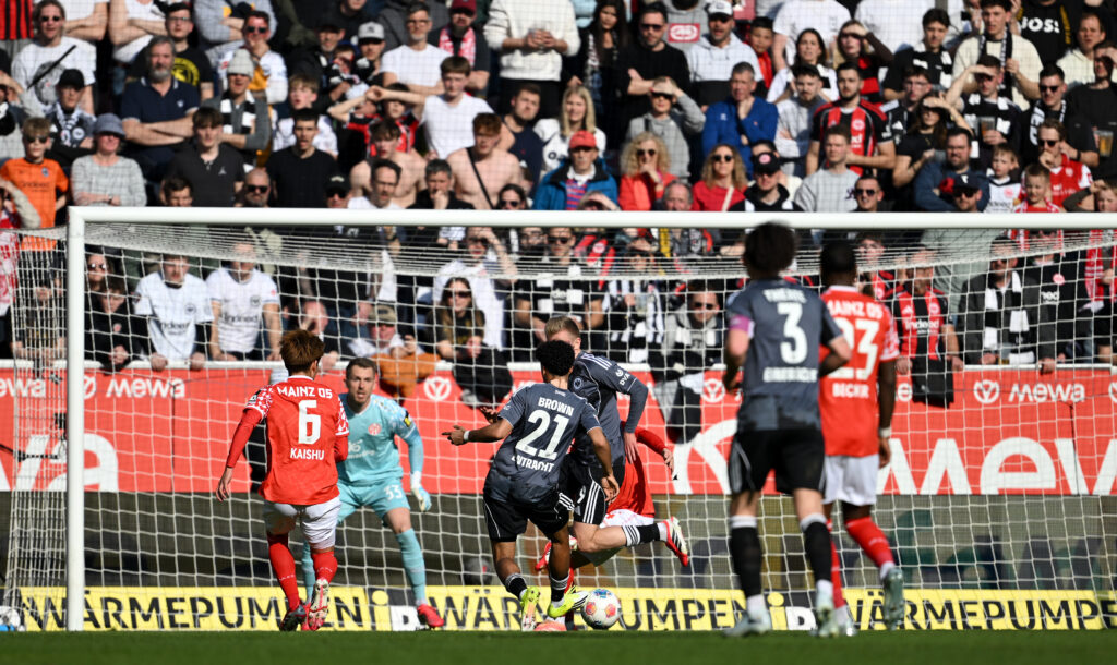 1. FSV Mainz 05 v Eintracht Frankfurt - Bundesliga